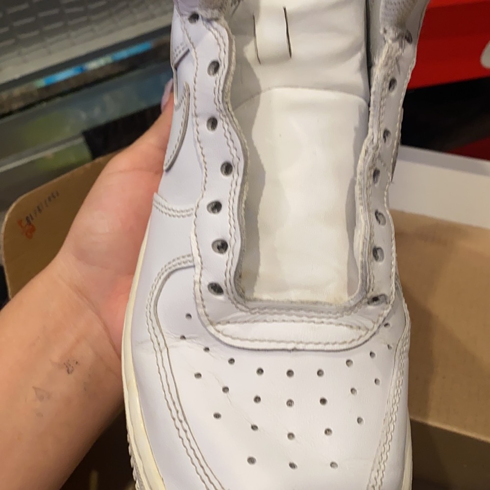 Nike’s - Picture 3 of 5